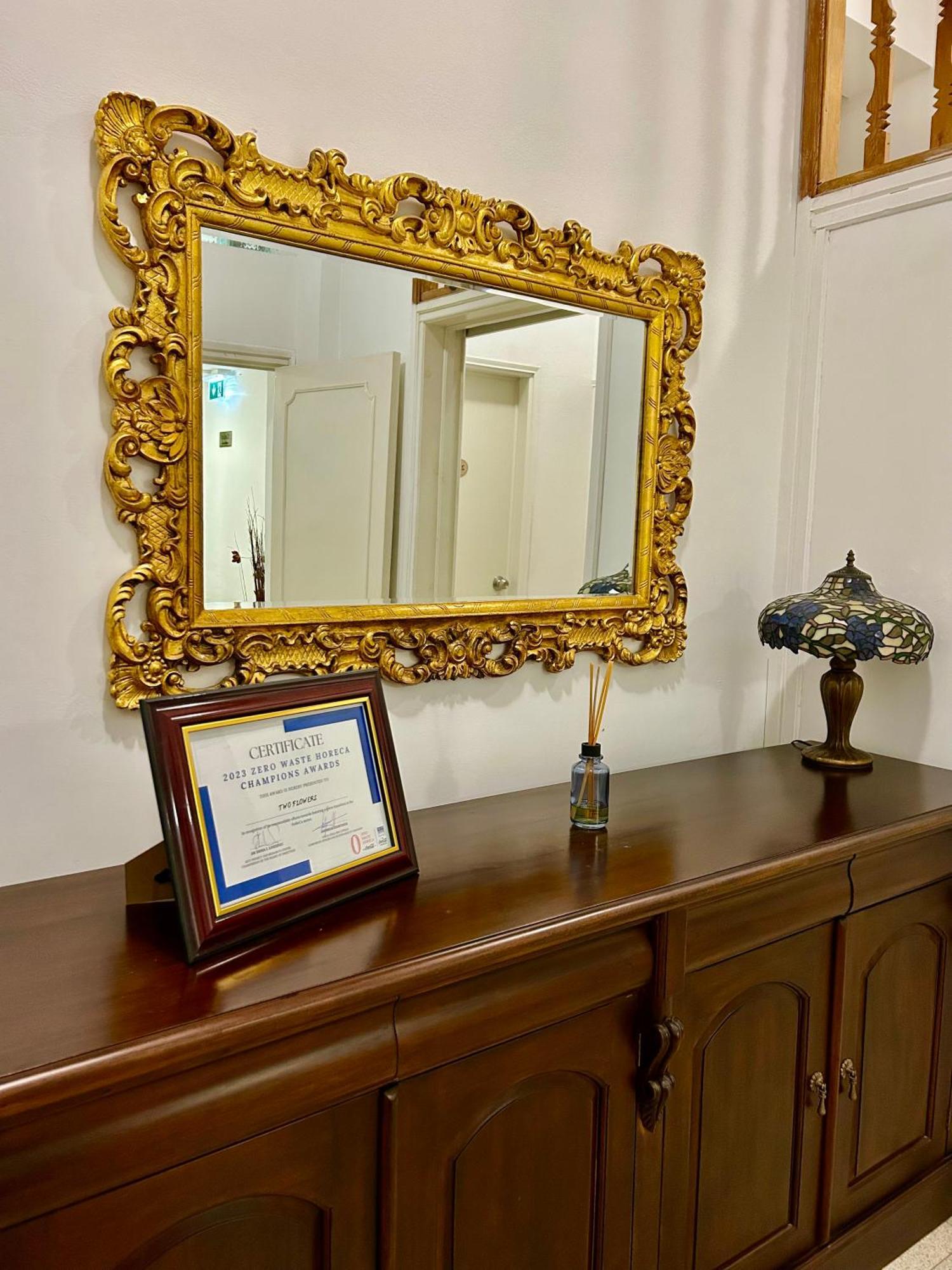 Two Flowers Hotel Pedhoulas Bagian luar foto